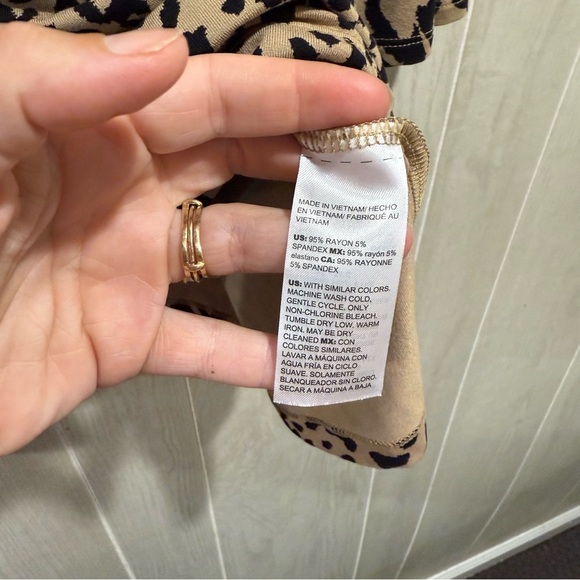 Chico's Tan and Black Leopard Print Blouse, Bell Sleeve- 16 - Picture 4 of 6